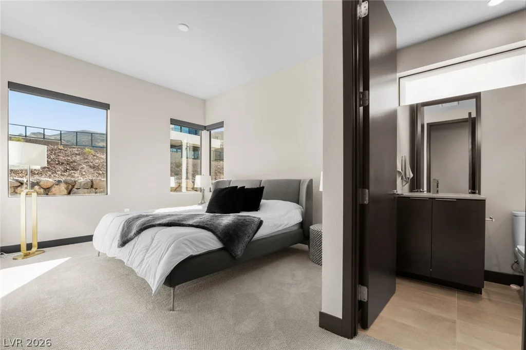 34 Lakefront, Henderson, NV 89011