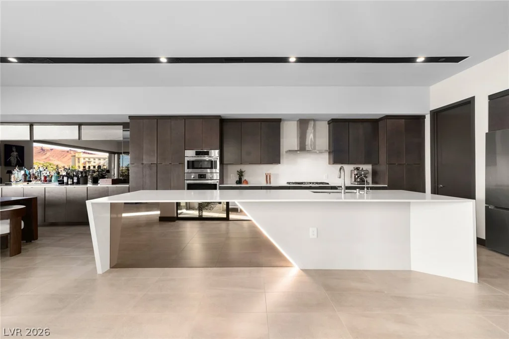 34 Lakefront, Henderson, NV 89011