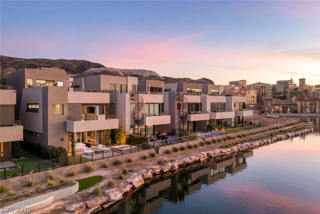34 Lakefront, Henderson, NV 89011