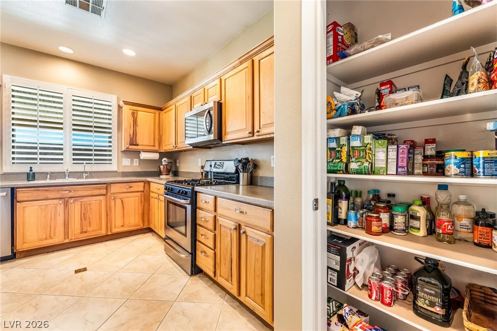 7213 Gran Paradiso, Las Vegas, NV 89131
