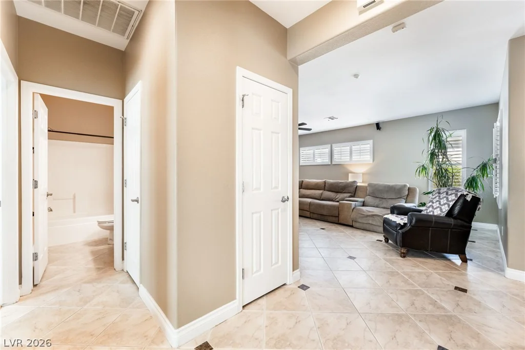 7213 Gran Paradiso, Las Vegas, NV 89131