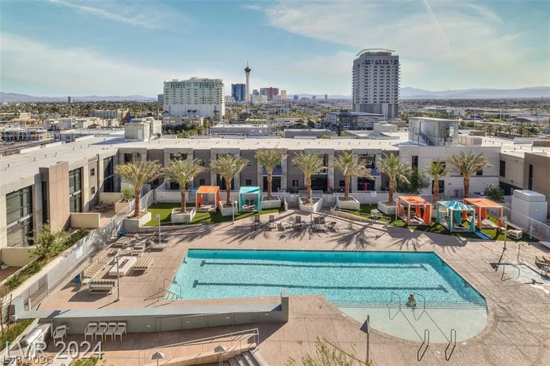 353 Bonneville, Las Vegas, NV 89101