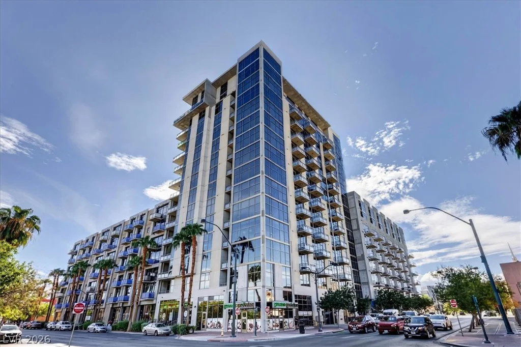 353 Bonneville, Las Vegas, NV 89101