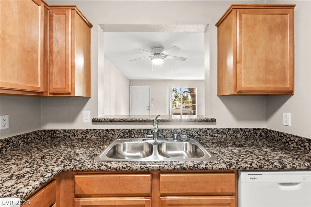 7720 Secret Shore, Las Vegas, NV 89128