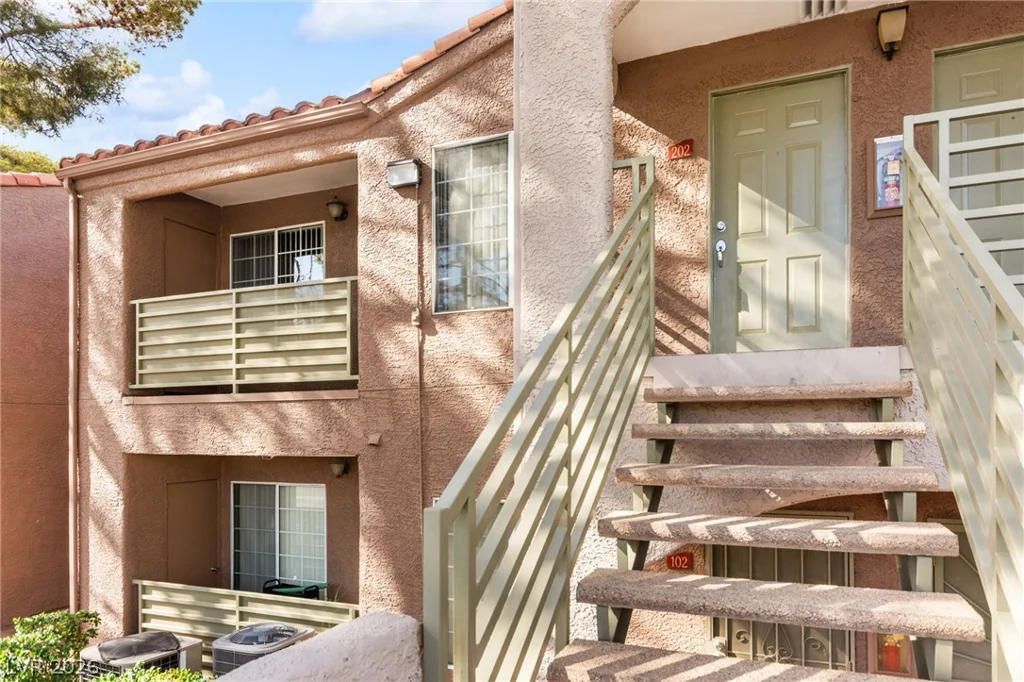 7720 Secret Shore, Las Vegas, NV 89128