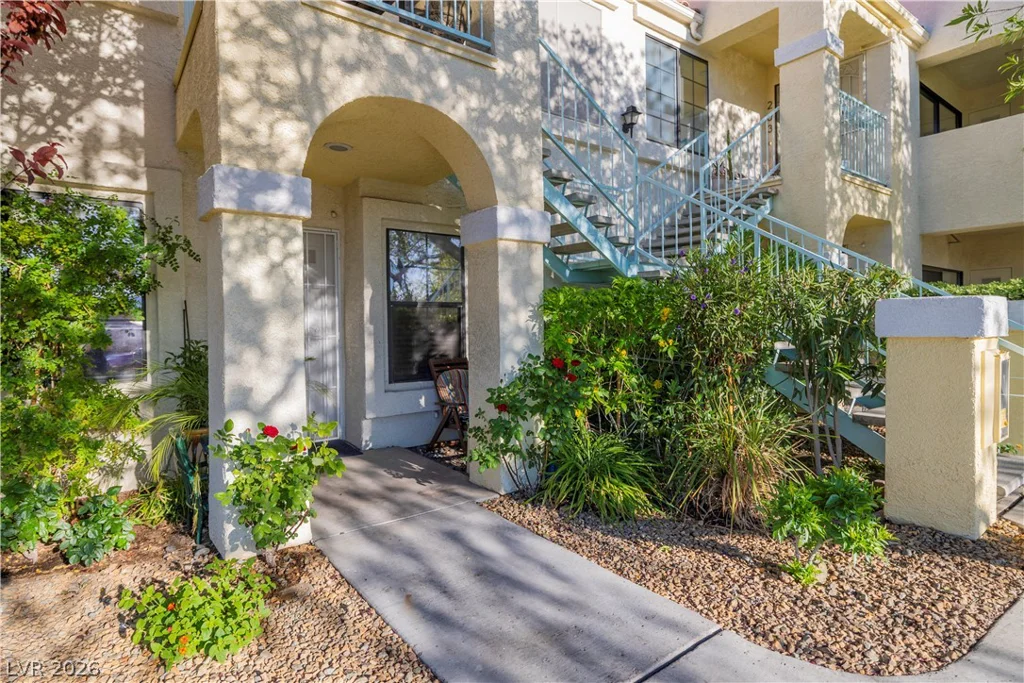 4847 Torrey Pines, Las Vegas, NV 89103