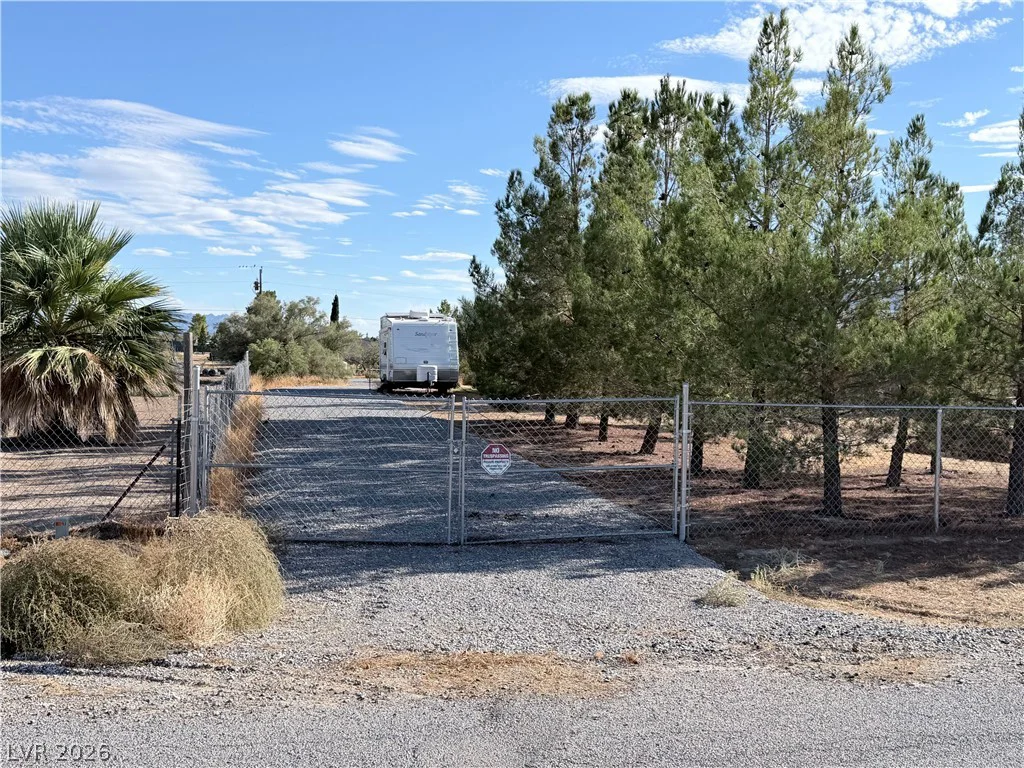 1661 Bridger, Pahrump, NV 89048