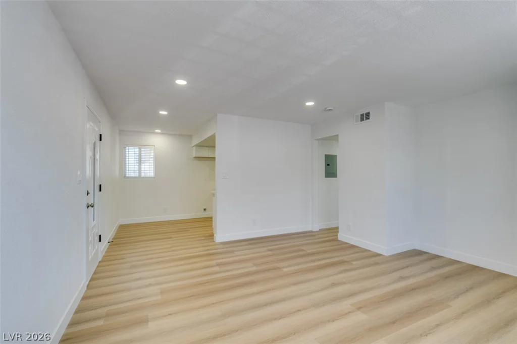 3811 Daisy, Las Vegas, NV 89119