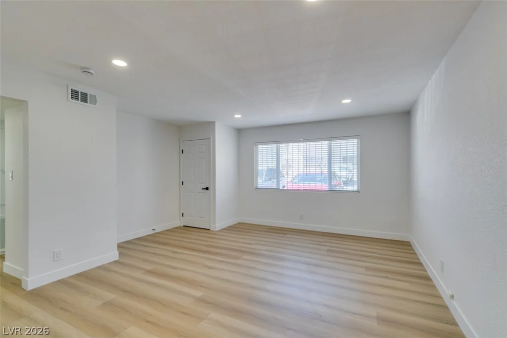 3811 Daisy, Las Vegas, NV 89119