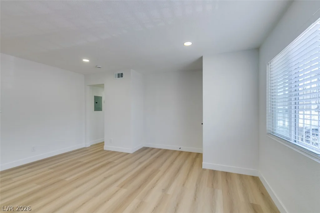 3811 Daisy, Las Vegas, NV 89119