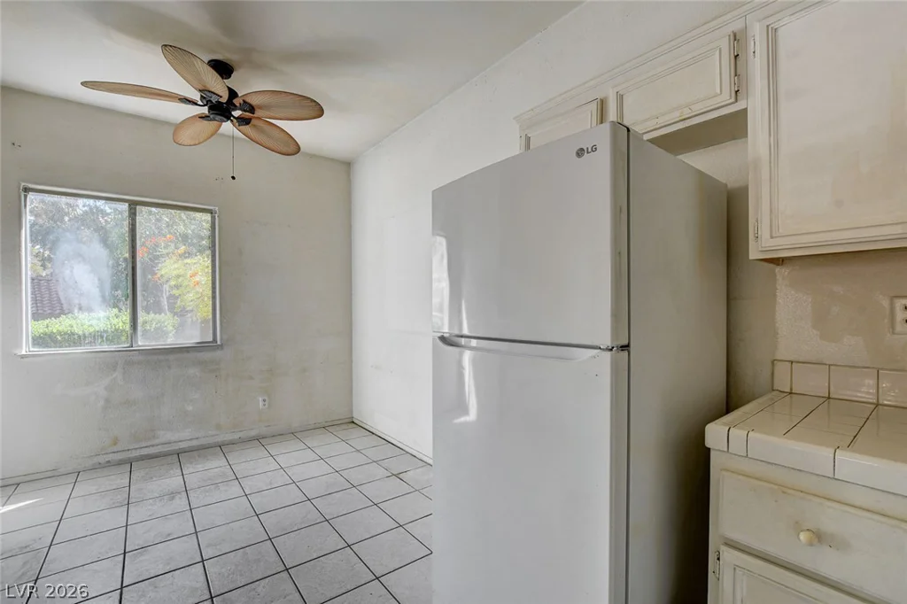 2110 Los Feliz, Las Vegas, NV 89156