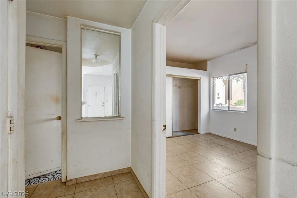 2110 Los Feliz, Las Vegas, NV 89156