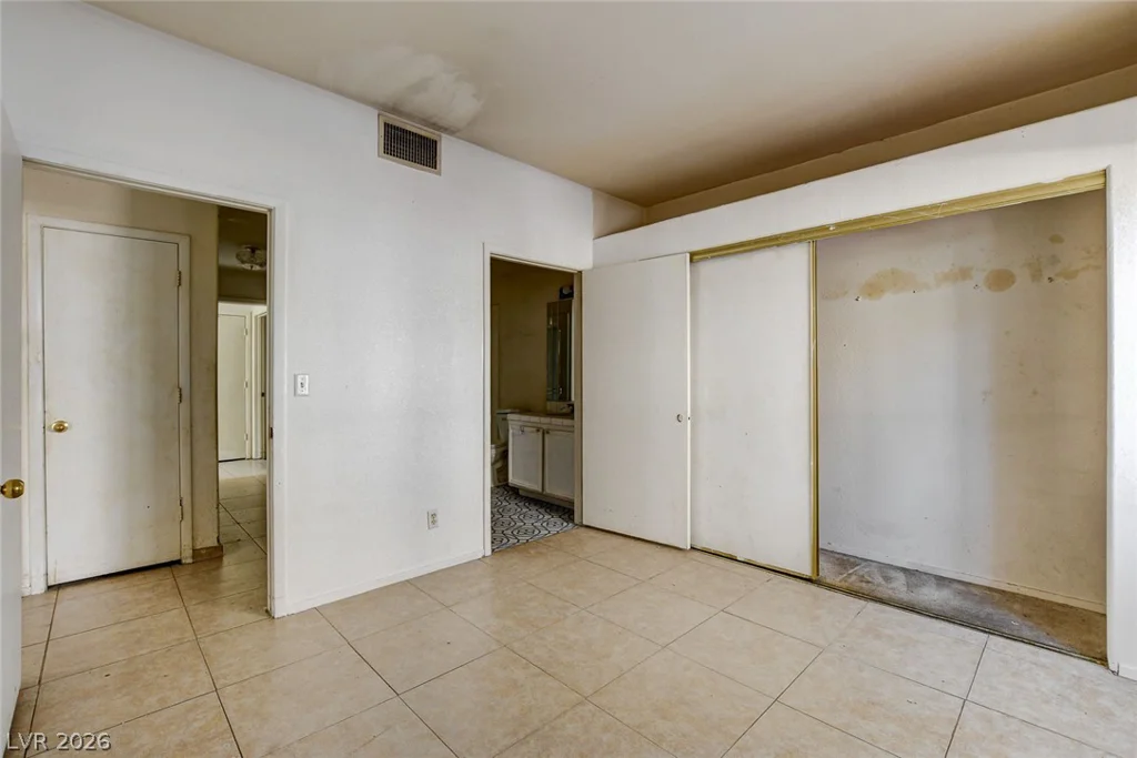 2110 Los Feliz, Las Vegas, NV 89156