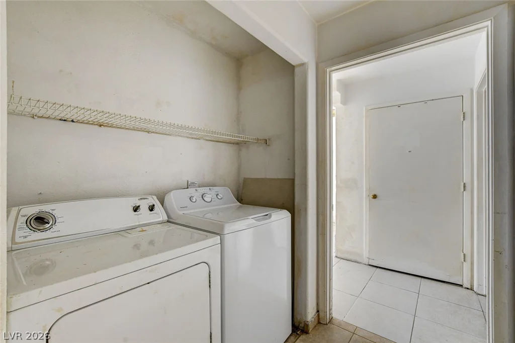 2110 Los Feliz, Las Vegas, NV 89156