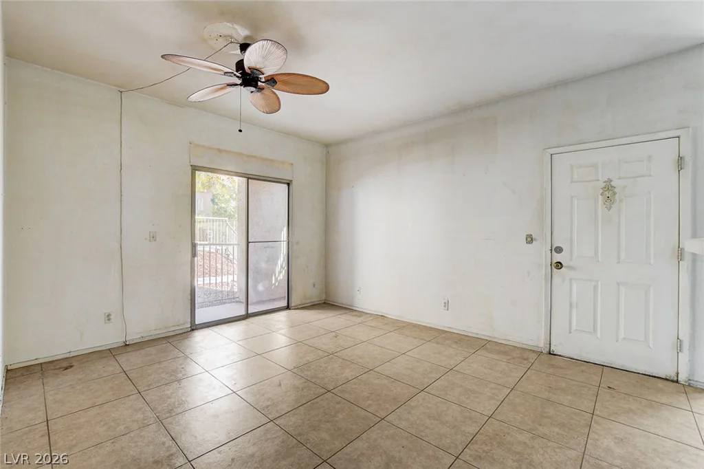 2110 Los Feliz, Las Vegas, NV 89156