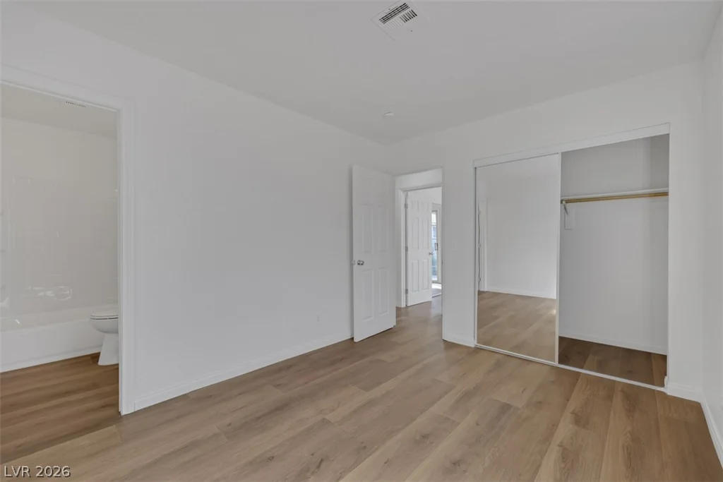 2137 Petersham, Las Vegas, NV 89108