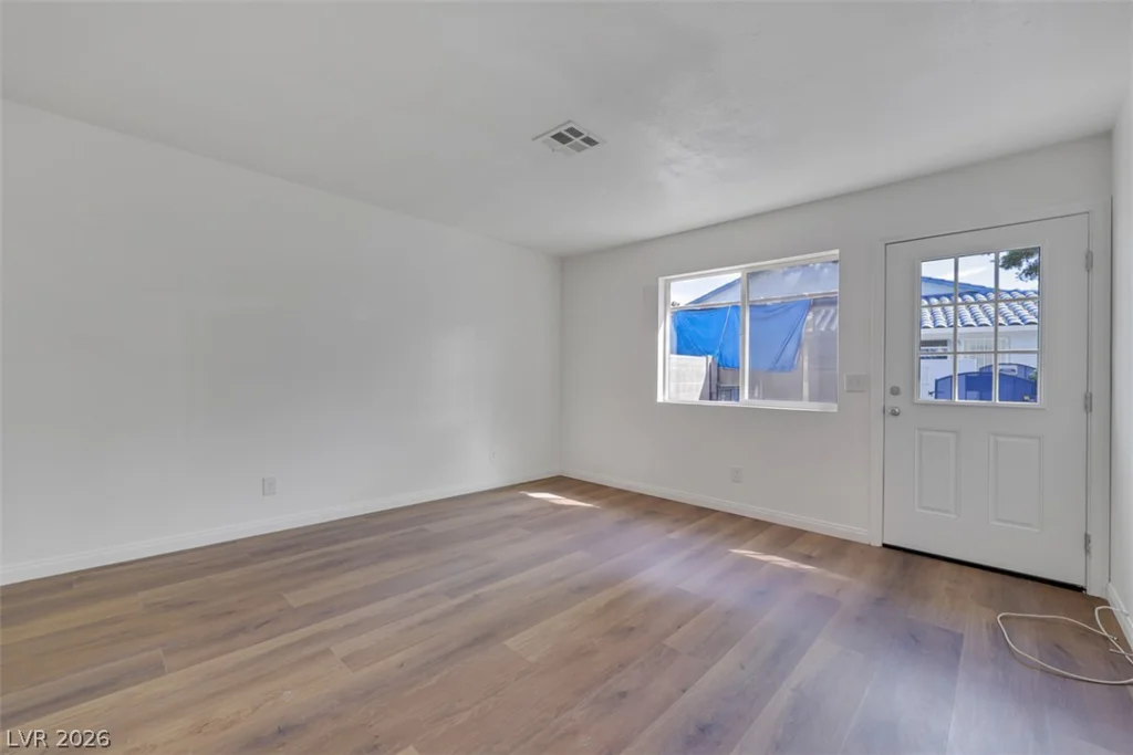 2137 Petersham, Las Vegas, NV 89108