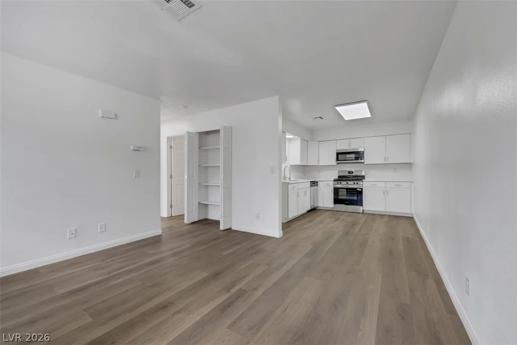 2137 Petersham, Las Vegas, NV 89108