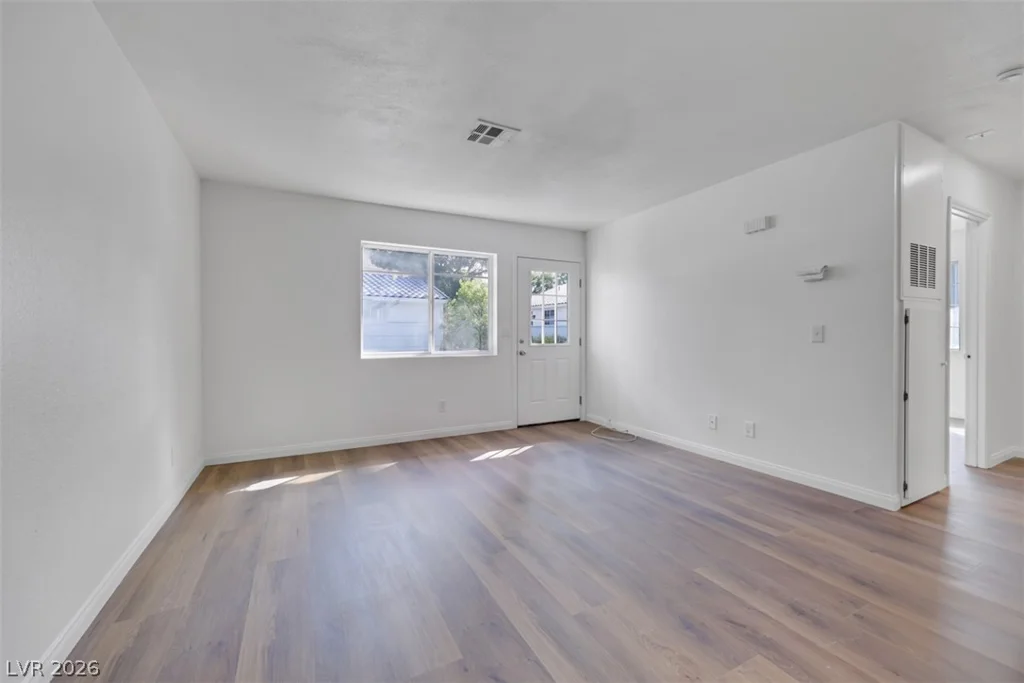 2137 Petersham, Las Vegas, NV 89108