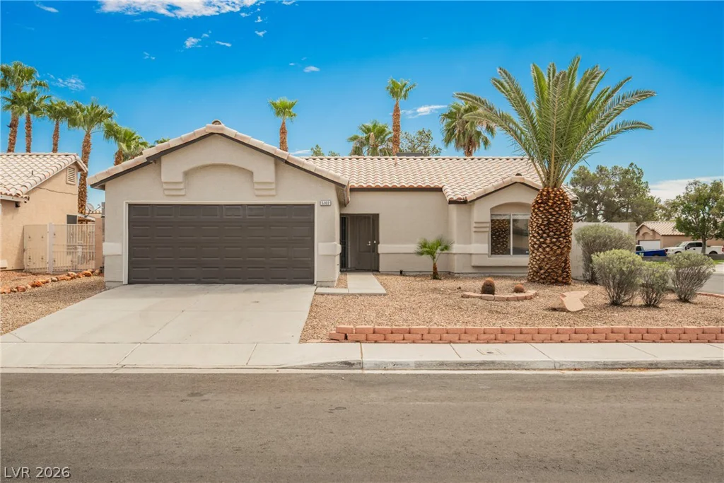 5102 Del Shannon, North Las Vegas, NV 89031