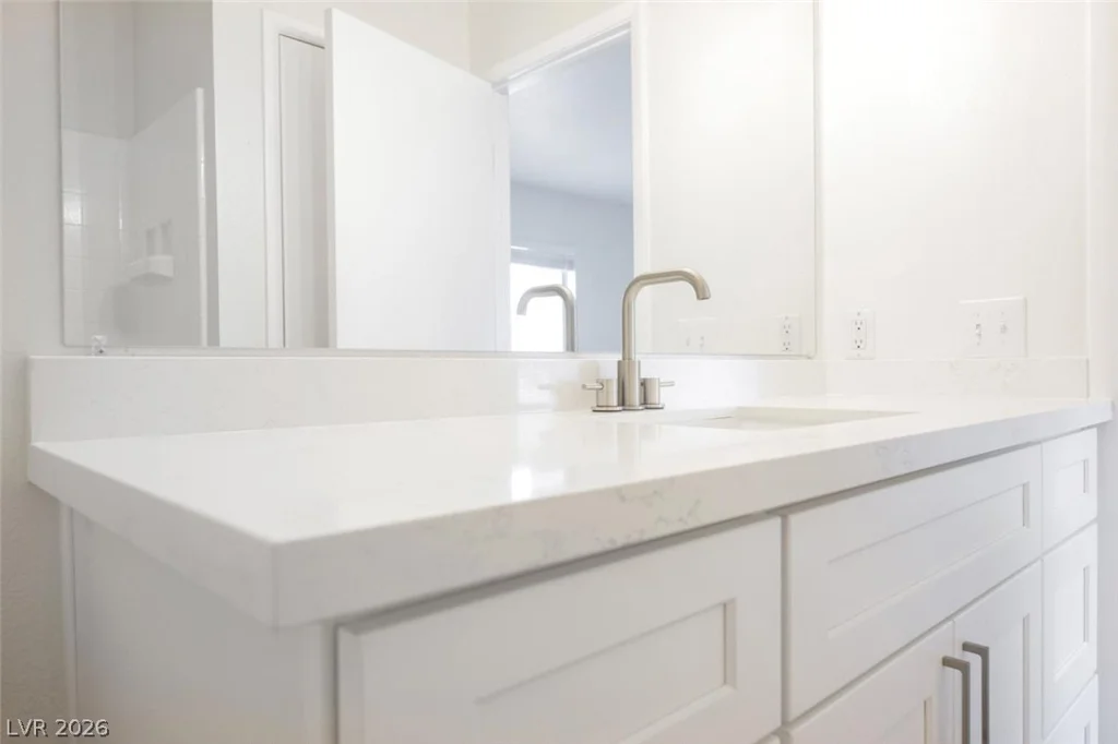 5102 Del Shannon, North Las Vegas, NV 89031