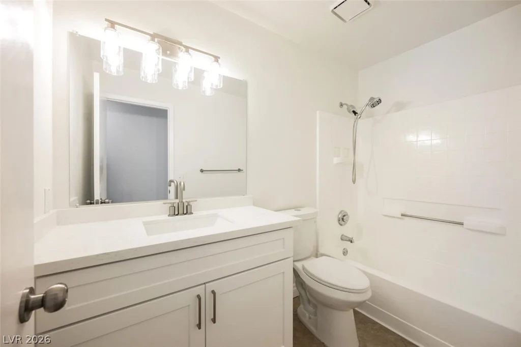 5102 Del Shannon, North Las Vegas, NV 89031