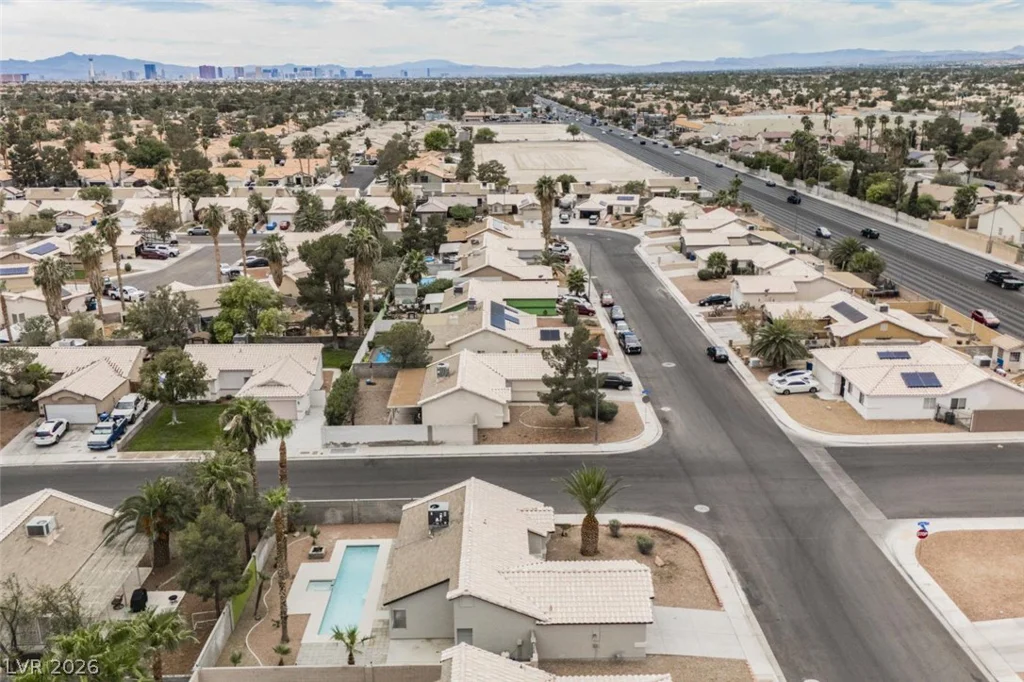 5102 Del Shannon, North Las Vegas, NV 89031