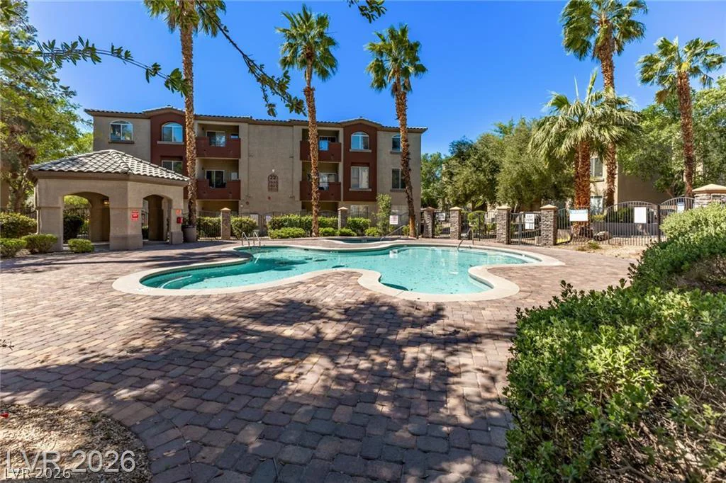 4400 Jones, Las Vegas, NV 89103