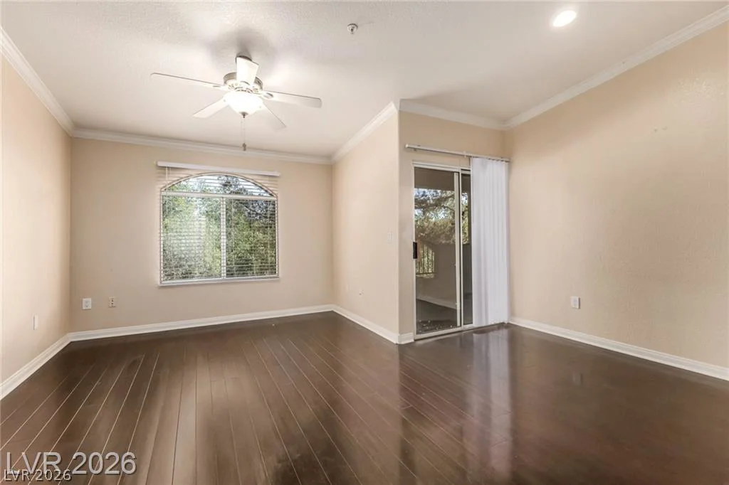 4400 Jones, Las Vegas, NV 89103