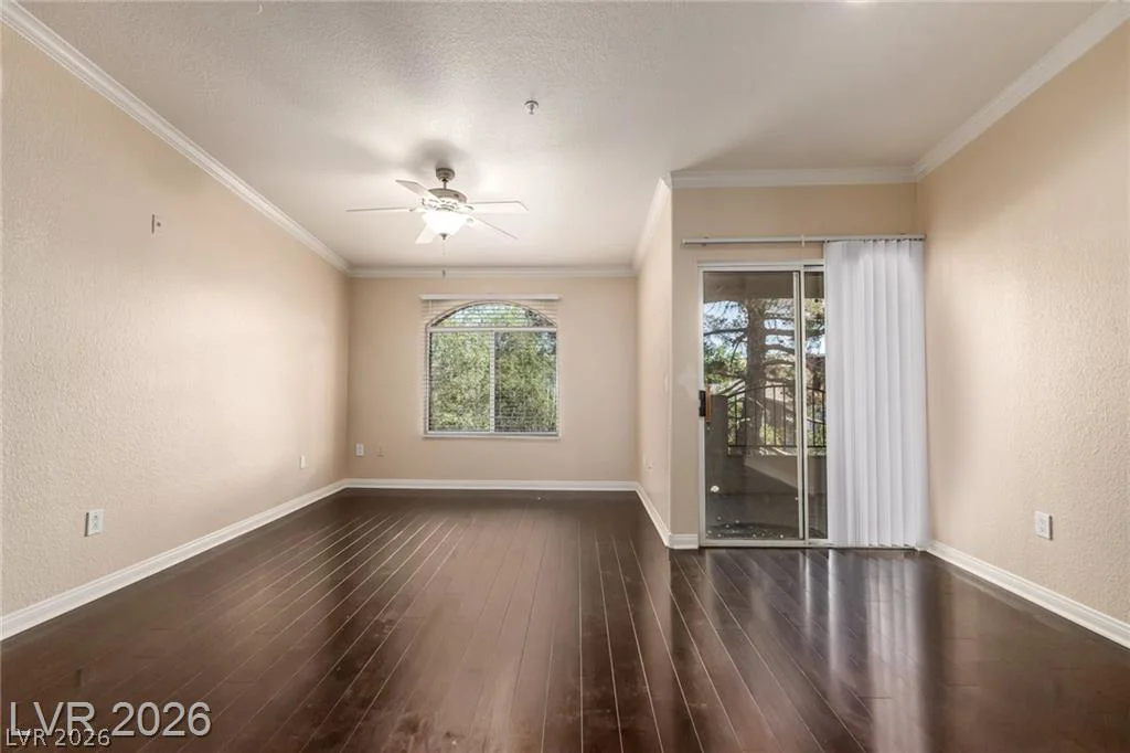 4400 Jones, Las Vegas, NV 89103