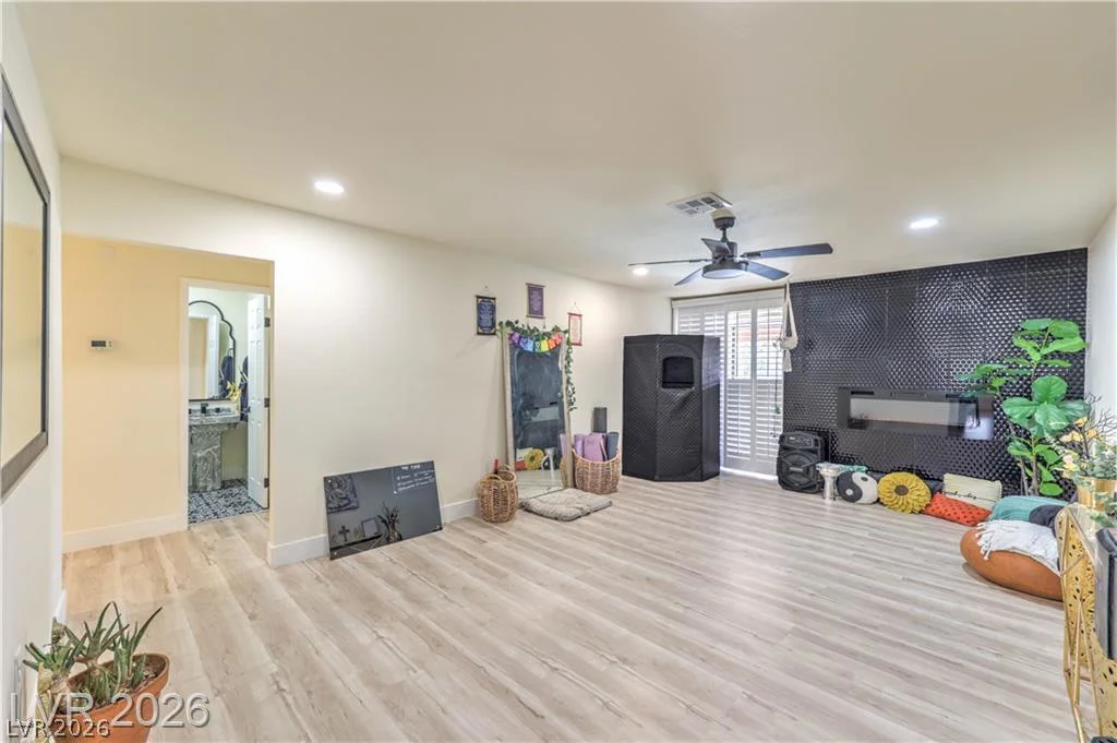 4411 Paseo El Rio, Las Vegas, NV 89121