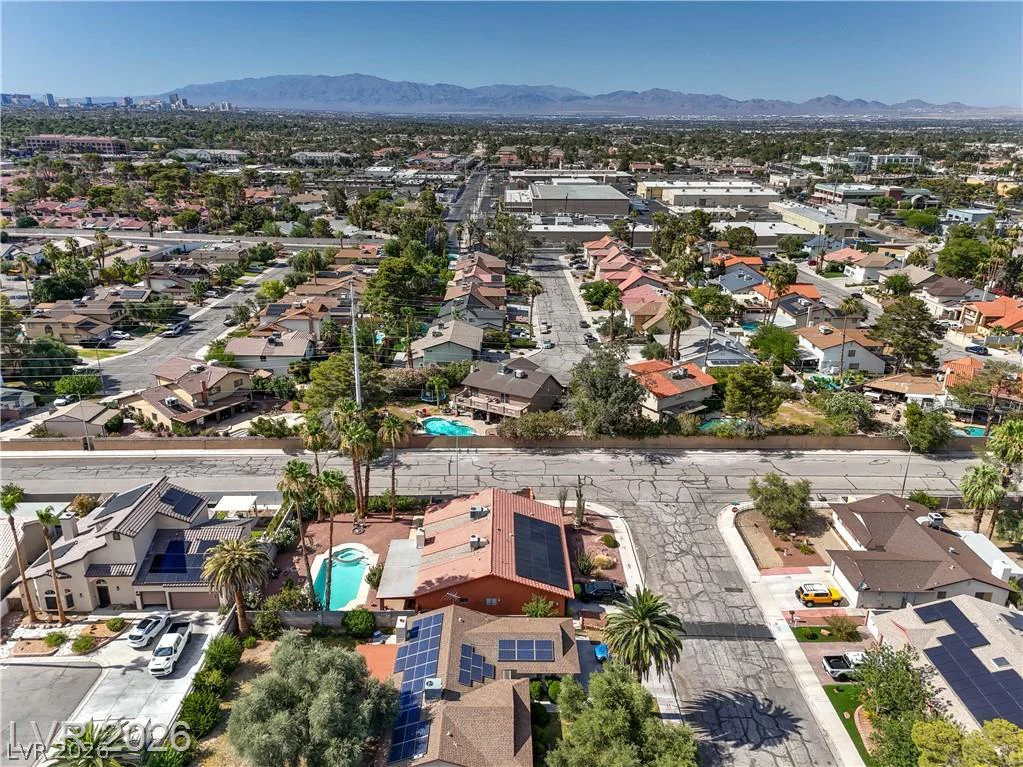 4411 Paseo El Rio, Las Vegas, NV 89121