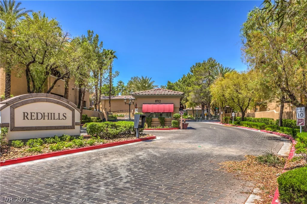 8737 Red Brook, Las Vegas, NV 89128
