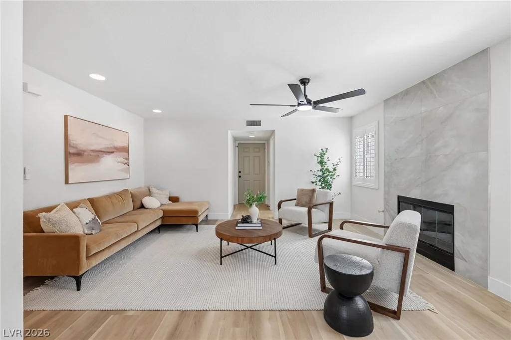 17 Golf View, Henderson, NV 89074