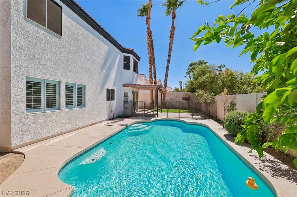 17 Golf View, Henderson, NV 89074