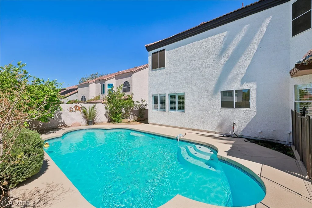 17 Golf View, Henderson, NV 89074