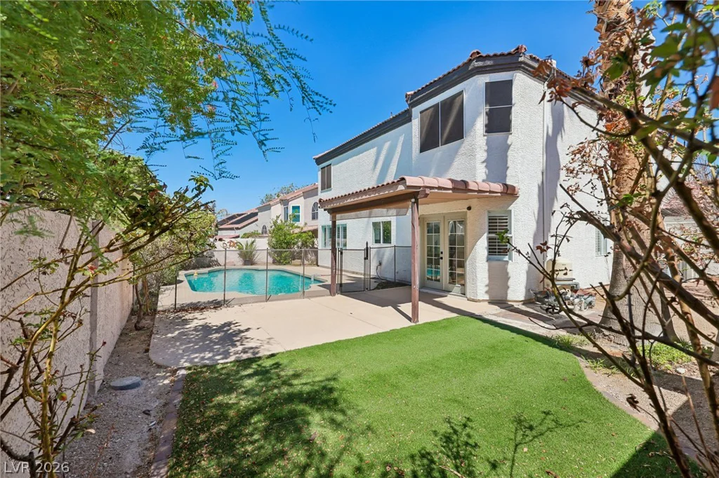 17 Golf View, Henderson, NV 89074