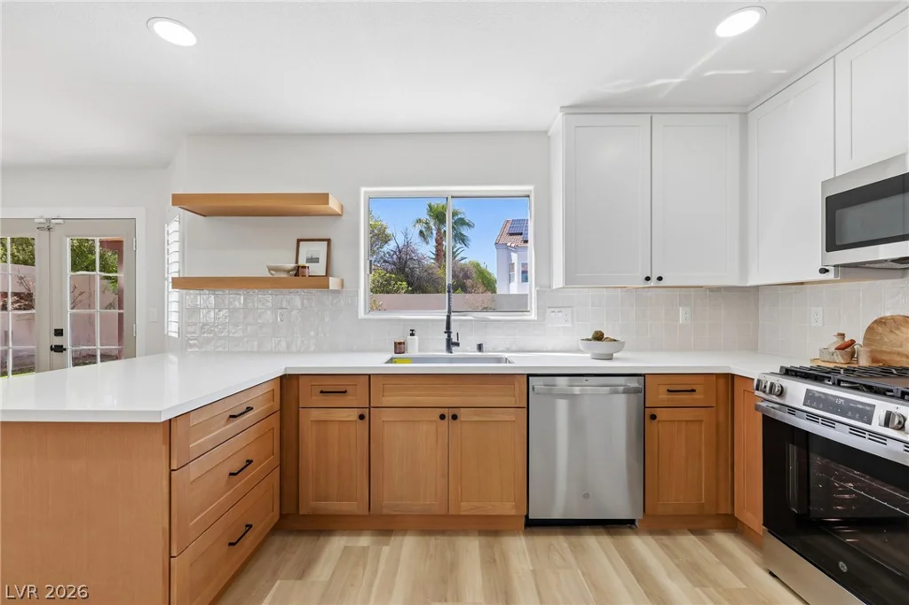 17 Golf View, Henderson, NV 89074