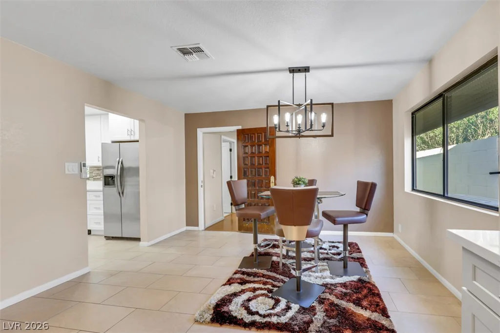 2013 Sunland, Las Vegas, NV 89106