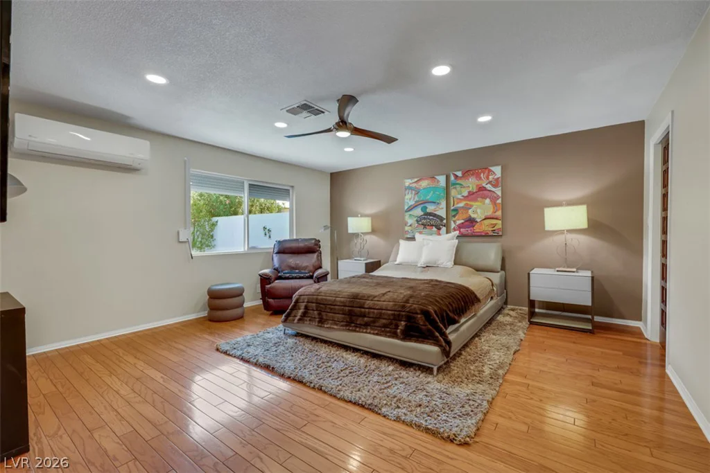 2013 Sunland, Las Vegas, NV 89106