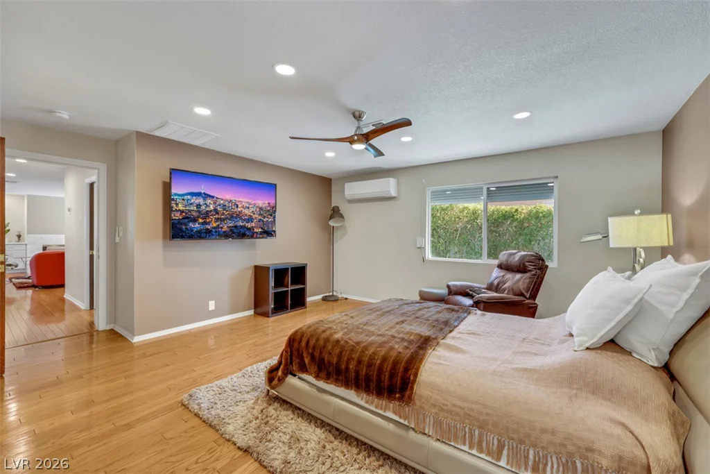 2013 Sunland, Las Vegas, NV 89106