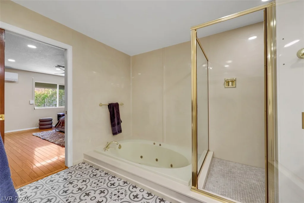 2013 Sunland, Las Vegas, NV 89106