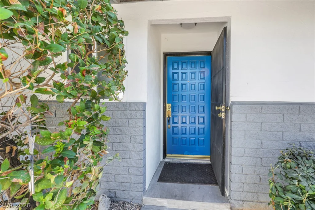2013 Sunland, Las Vegas, NV 89106