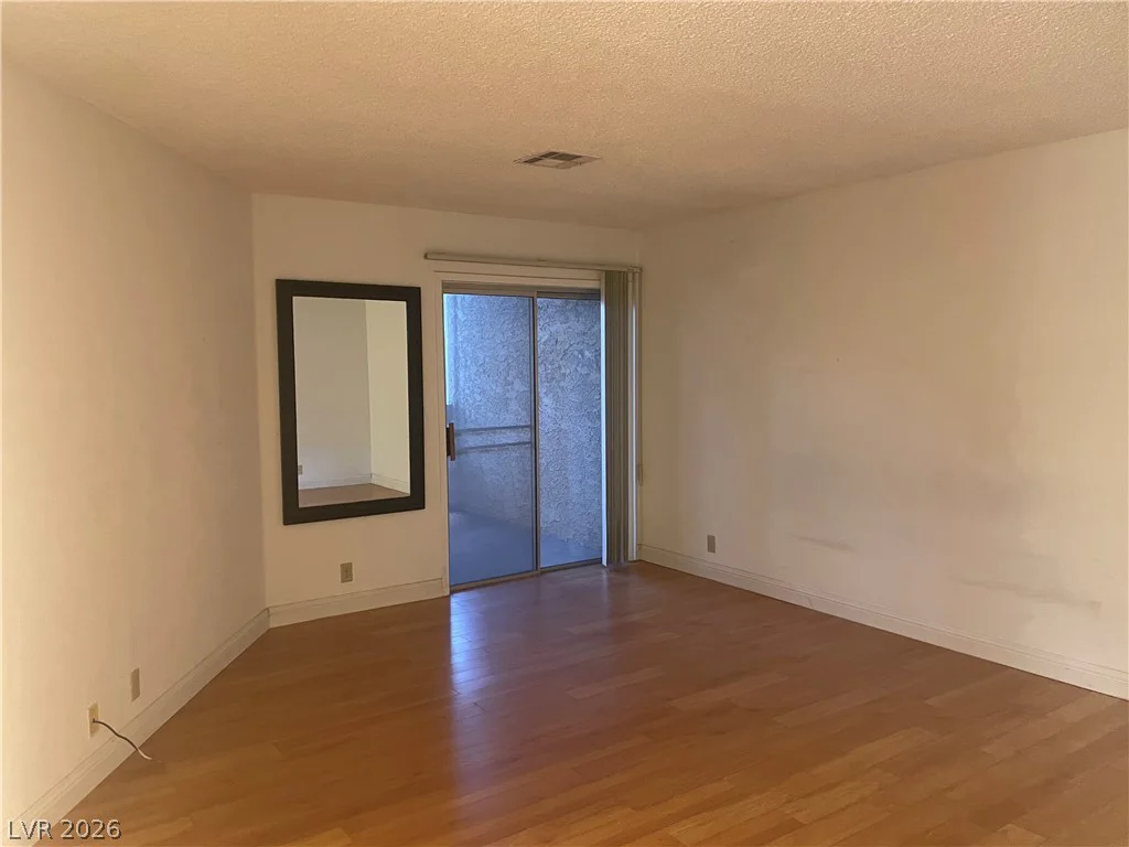 5101 Pioneer, Las Vegas, NV 89146