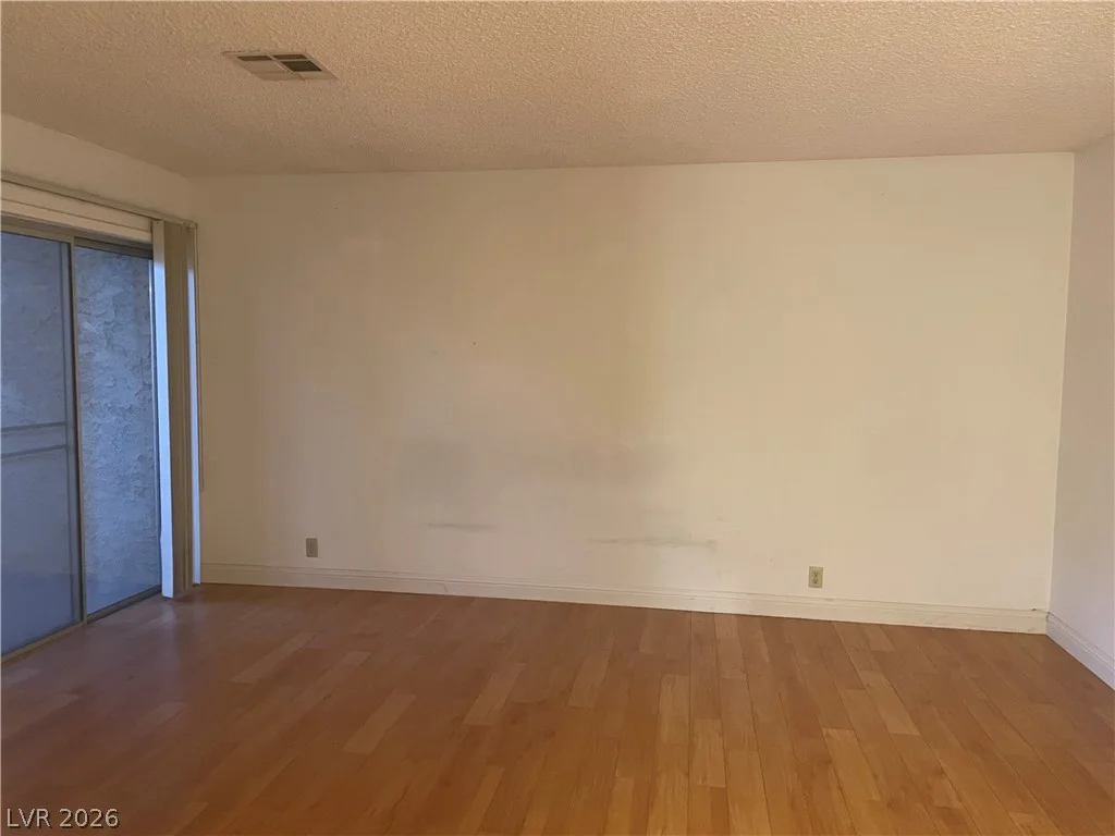 5101 Pioneer, Las Vegas, NV 89146