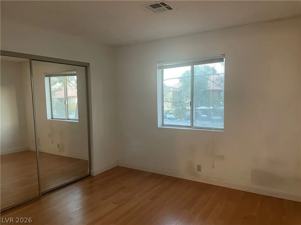 5101 Pioneer, Las Vegas, NV 89146