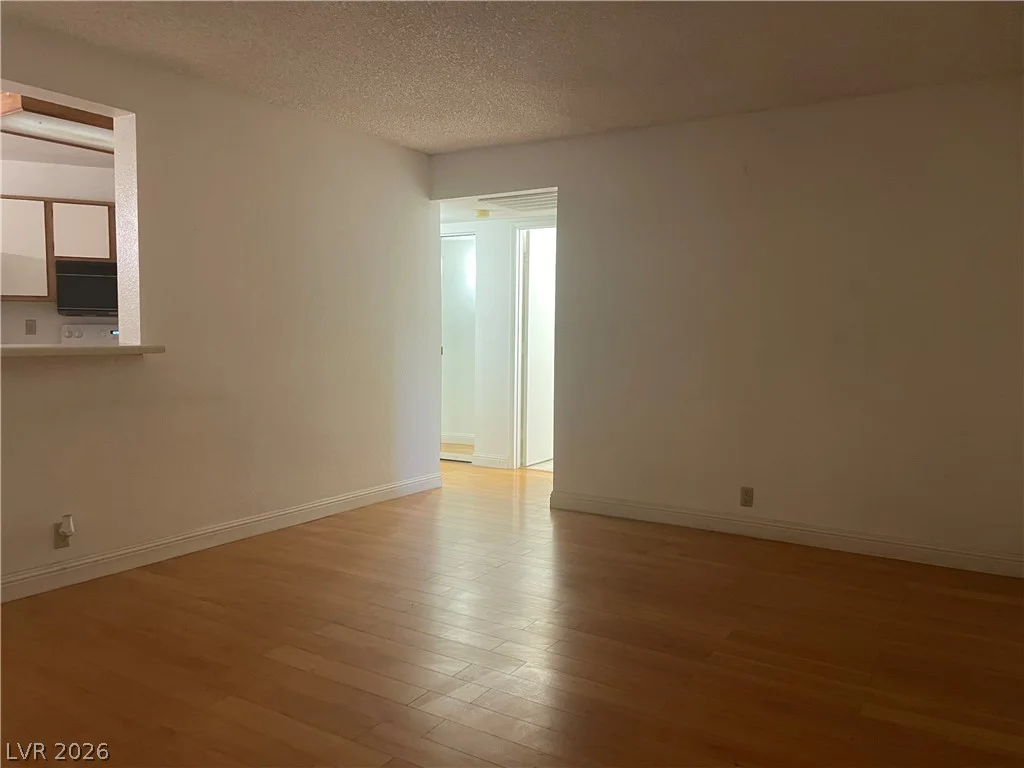 5101 Pioneer, Las Vegas, NV 89146