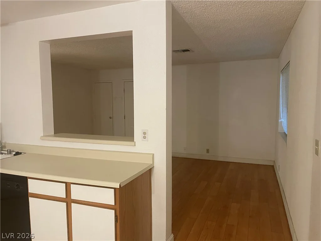 5101 Pioneer, Las Vegas, NV 89146