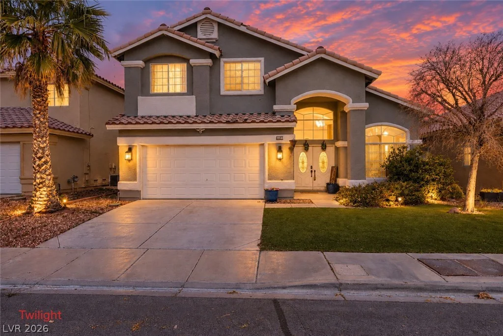 7904 Constantinople, Las Vegas, NV 89129