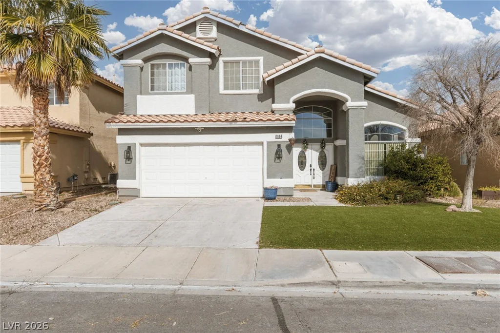 7904 Constantinople, Las Vegas, NV 89129